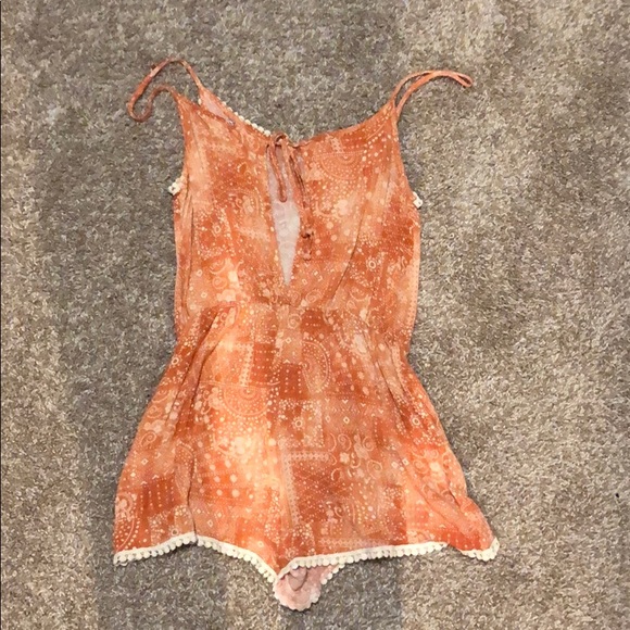 Orange romper - Picture 2 of 2